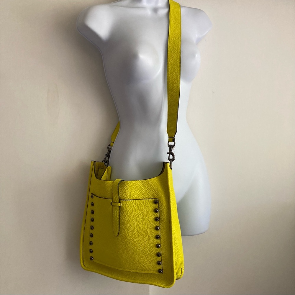 Rebecca Minkoff Genuine Leather Unlined Feed Limeade Crossbody Shoulder Bag NWT - Picture 4 of 16